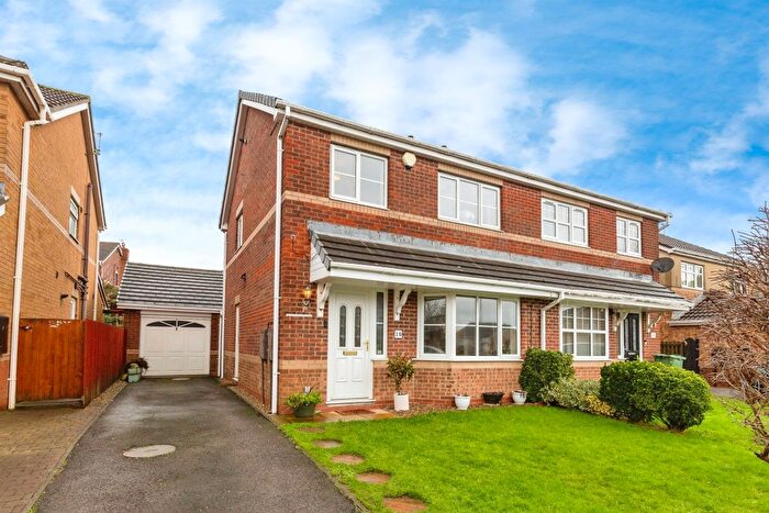 3 Bedroom Semi Detached House For Sale In Oakwood Close, Hartlepool, TS27