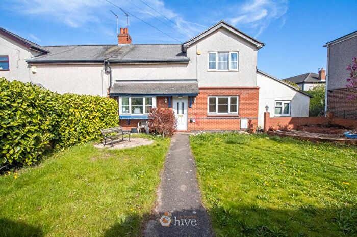 3 Bedroom Semi Detached House For Sale In Princess Avenue, Stainforth, Doncaster, DN7