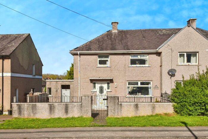 3 Bedroom Semi Detached House For Sale In Greenset Close, Lancaster, Lancashire, LA1