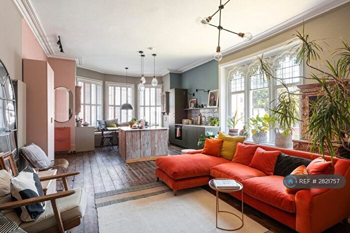 1 Bedroom Flat To Rent In Tilehurst Road, Reading, RG1