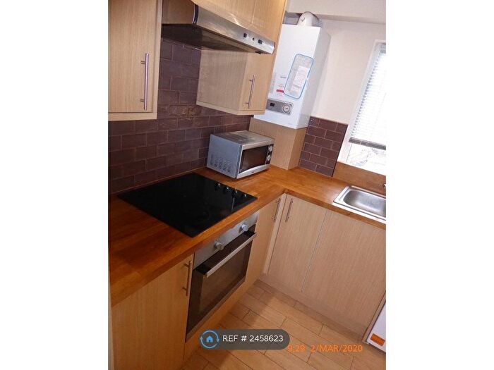 Studio To Rent In Victoria House, Woking, GU21