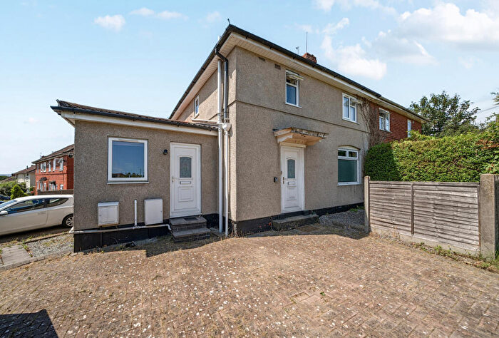 2 Bedroom Apartment For Sale In Ludlow Road, Bristol, BS7