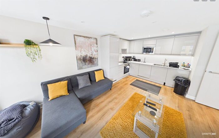 1 Bedroom Flat To Rent In Hartley House, Hartley Hill, LS2