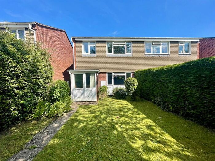 3 Bedroom Semi-Detached House To Rent In Foley Road, Newent, GL18