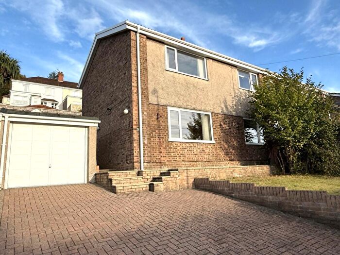 3 Bedroom Semi-Detached House For Sale In Thornbury Close, Baglan, Port Talbot, Neath Port Talbot., SA12