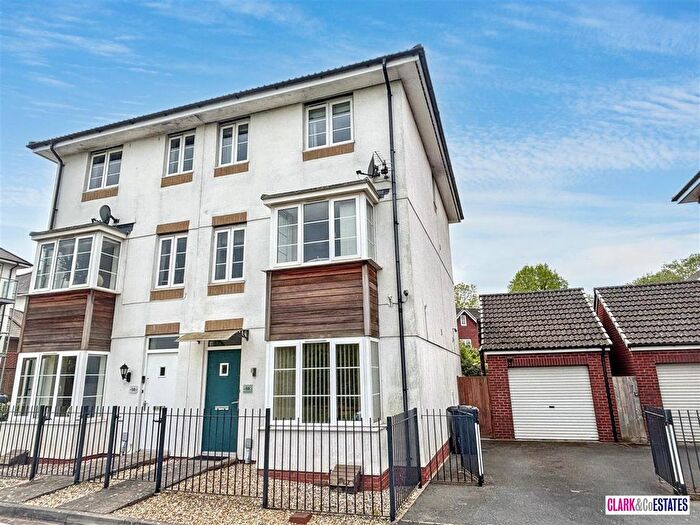3 Bedroom Semi Detached House For Sale In Jack Sadler Way, Exeter, EX2