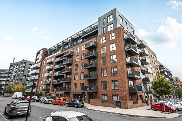 1 Bedroom Flat For Sale In Singapore Road, London, W13