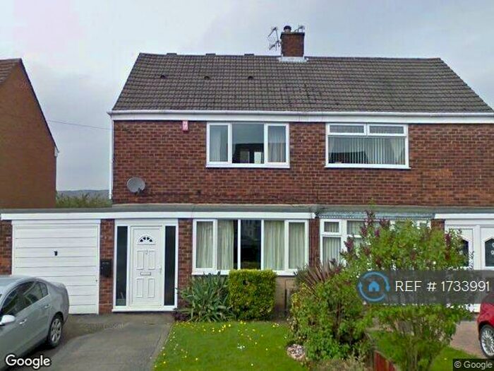 4 Bedroom Semi-Detached House To Rent In Sheriffs Drive, Tyldesley, Manchester, M29