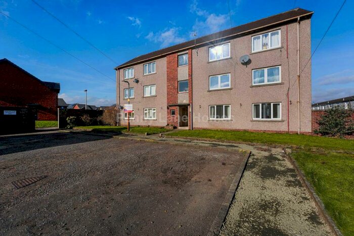 2 Bedroom Apartment To Rent In Bellview Court, Renfrew, PA4