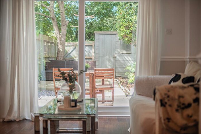 2 Bedroom Terraced House For Sale In Home Field Drive, Nursling, Southampton, SO16