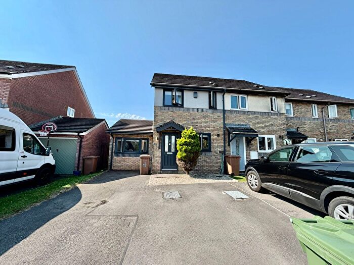 2 Bedroom Semi-Detached House For Sale In Clos Coed Duon, Blackwood, NP12