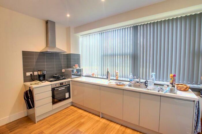 1 Bedroom Flat To Rent In The Pavillions, Trowbridge, BA14