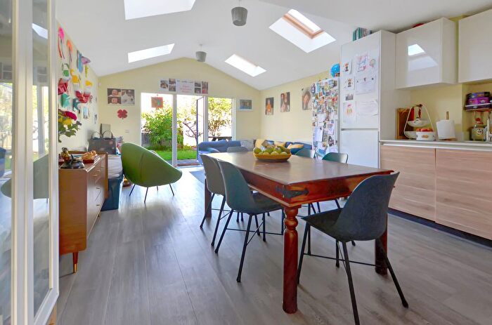 4 Bedroom End Of Terrace House To Rent In Cedar Road, Trumpington, Cambridge, CB2