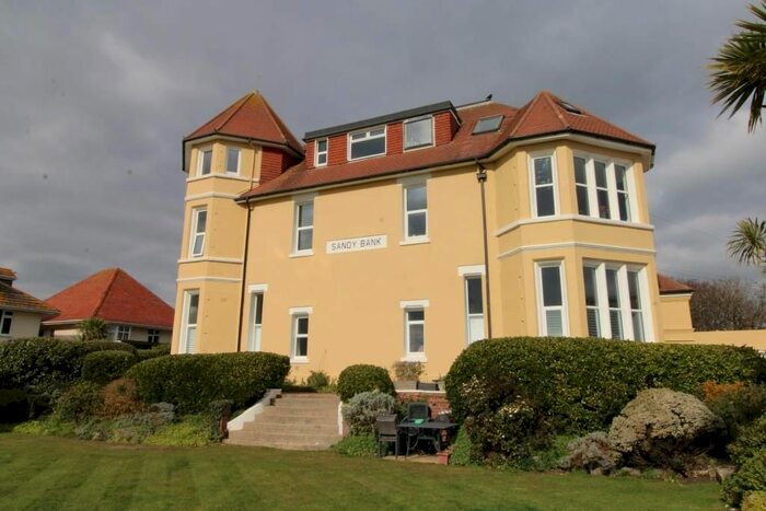 2 Bedroom Flat To Rent In Southbourne Overcliff Drive, Bournemouth, BH6
