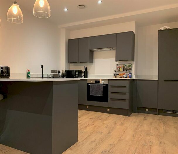 1 Bedroom Flat To Rent In Queensbridge Drive, Ramsgate, CT11