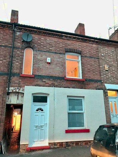 4 Bedroom Terraced House To Rent In Osmaston Street, Nottingham, NG7