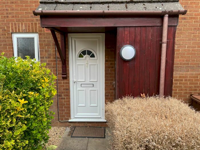 1 Bedroom Detached House To Rent In Wheatlands, Stevenage, SG2