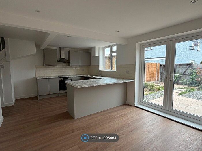 3 Bedroom Semi-detached House To Rent In The Crescent, Sandy, SG19