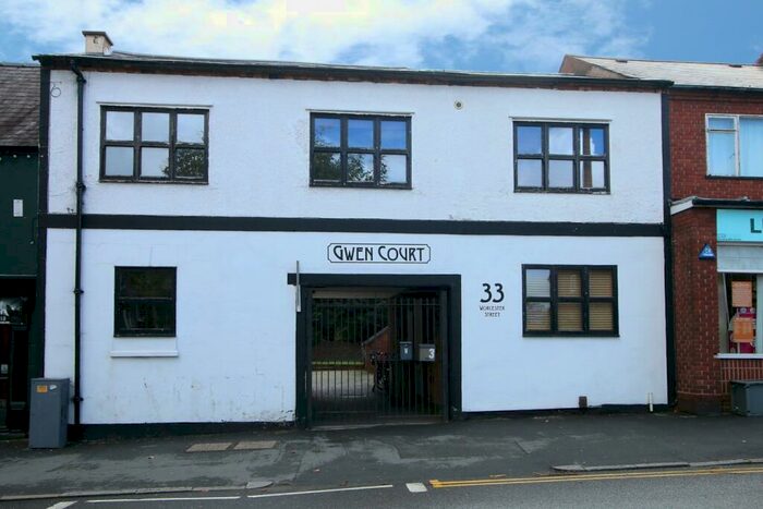 2 Bedroom Apartment To Rent In Worcester Street, Stourbridge, DY8