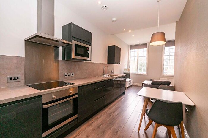 1 Bedroom Apartment To Rent In Water Street, Liverpool, Merseyside, L2