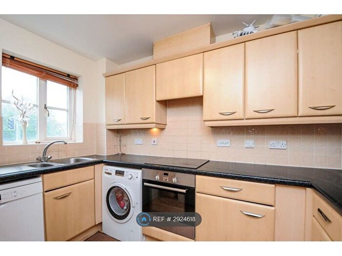 Studio To Rent In Harriet House, Hemel Hempstead, HP3