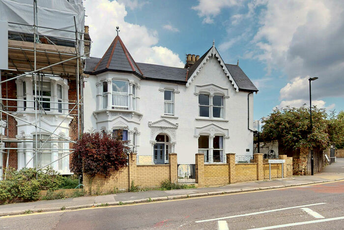 1 Bedroom Flat To Rent In Oakfield Road, London, N4