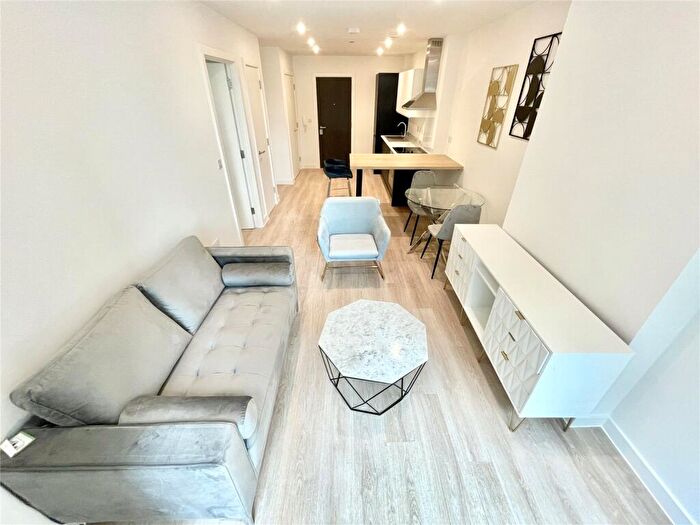 1 Bedroom Apartment For Sale In Embankment West, New Kings Head Yard, Salford, M3