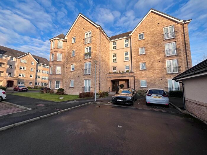 3 Bedroom Flat To Rent In Hamilton Park North, Hamilton, ML3
