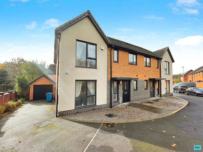 4 Bedroom Semi-Detached House For Sale In Meadow Grove, Liverpool, L25