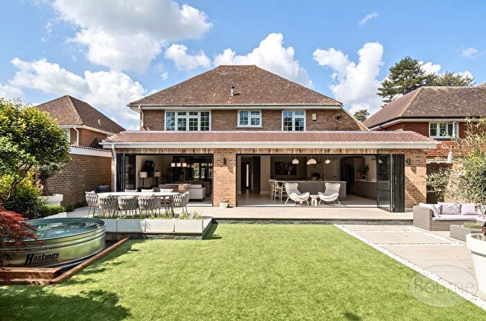 4 Bedroom Detached House For Sale In Ferndown Gardens, Cobham, Surrey, KT11