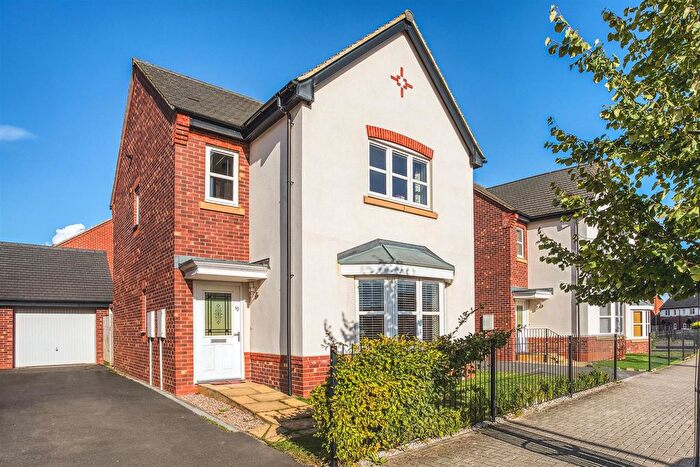 4 Bedroom Detached House For Sale In Tutbury Avenue, Littleover, Derby, DE23