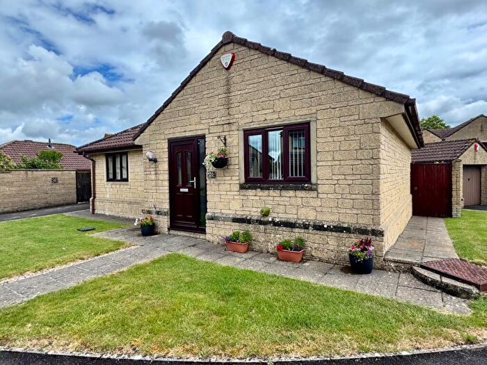 2 Bedroom Bungalow To Rent In Timsbury, Bath, BA2