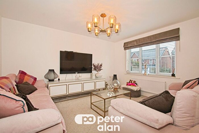 4 Bedroom Detached House For Sale In Llys Castell Newydd, Bridgend, CF31