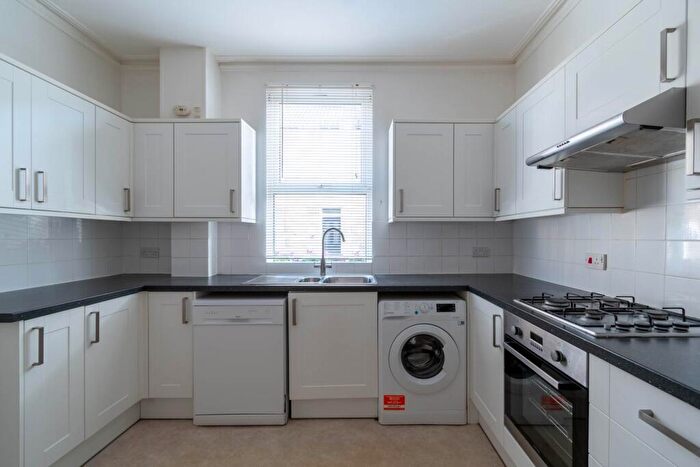 2 Bedroom House To Rent In Manor Road, Bath, BA1