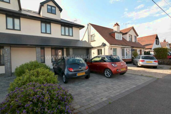 4 Bedroom House To Rent In Mornington Avenue, Rochford, SS4