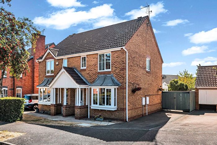 3 Bedroom Semi-Detached House For Sale In Rockingham Road, Mountsorrel, Loughborough, LE12