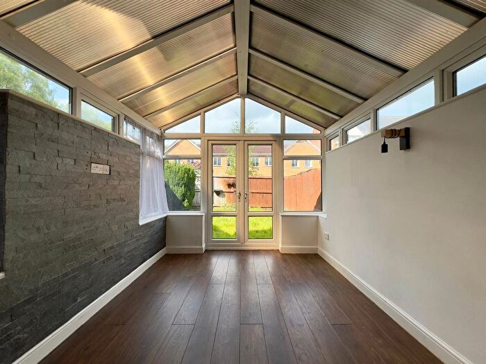 3 Bedroom End Of Terrace House For Sale In Kariba Close, Riverside, S41
