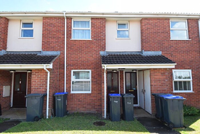 2 Bedroom Maisonette For Sale In Bulford Road, Durrington, SP4