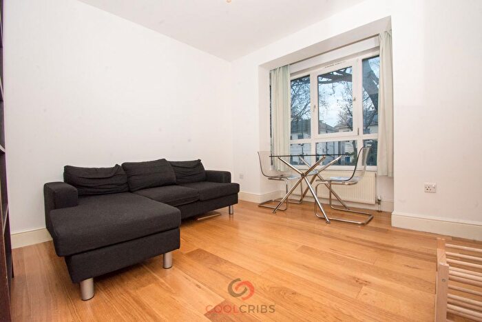 Studio To Rent In Bride Street, London, N7