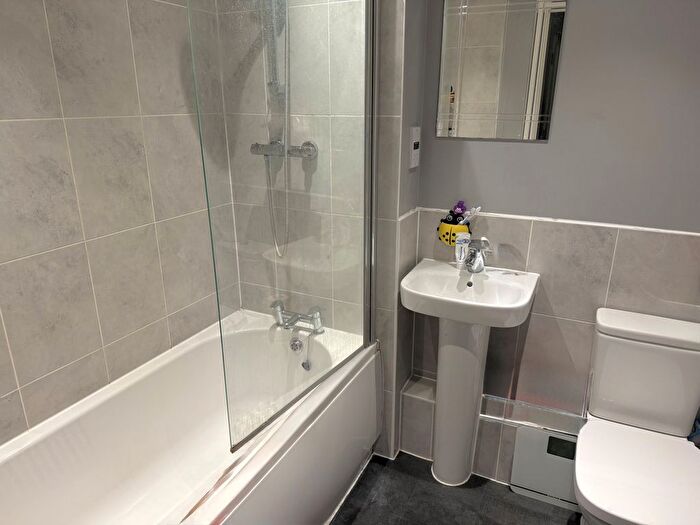 1 Bedroom Flat For Sale In Blackbourne Chase, Littlehampton, West Sussex, BN17