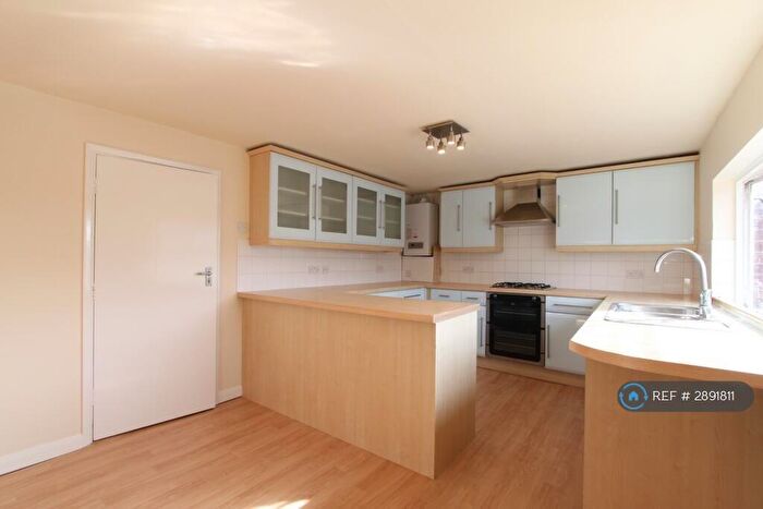 2 Bedroom Flat To Rent In High St, Deal, CT14