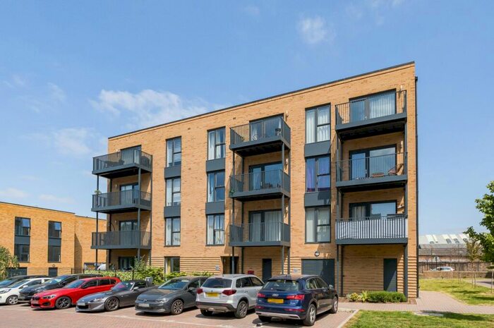 2 Bedroom Flat To Rent In Bowen Drive London, SE7