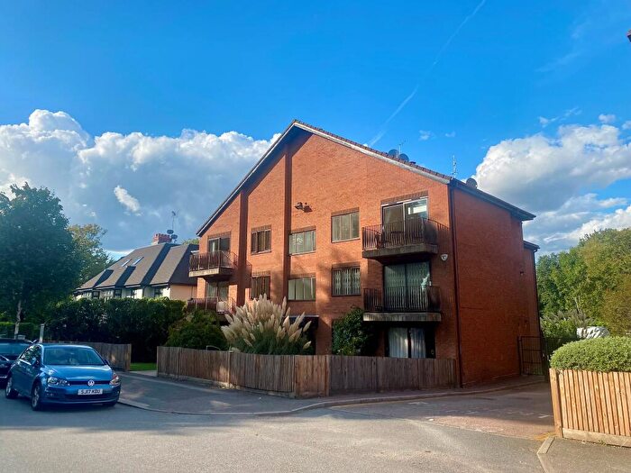 1 Bedroom Apartment To Rent In Bridge Lane, NW11