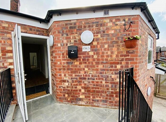 2 Bedroom Flat To Rent In Ravenoak Road, Cheadle, SK8