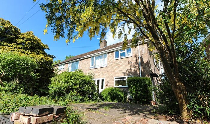 2 Bedroom Maisonette For Sale In Coniston Road, Leamington Spa, CV32