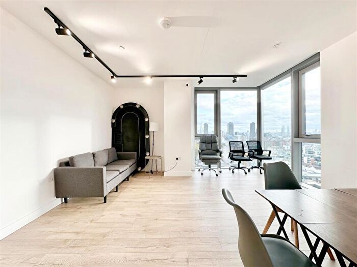2 Bedroom Apartment To Rent In Valencia Tower, City Road, EC1V