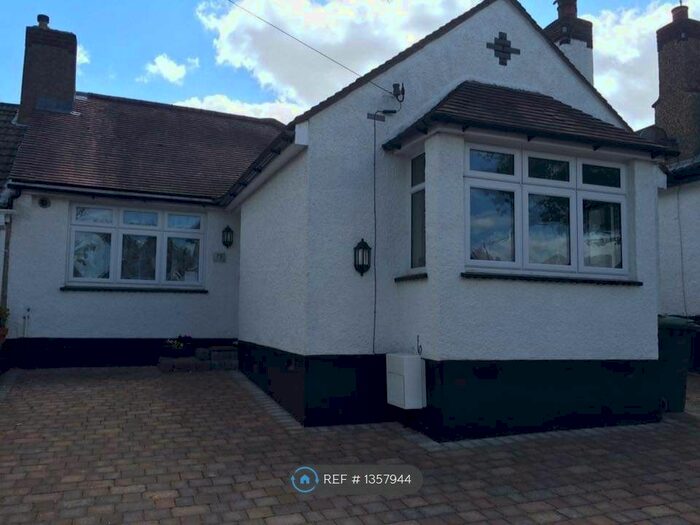 3 Bedroom Bungalow To Rent In Adalia Crescent, Leigh-On-Sea, SS9