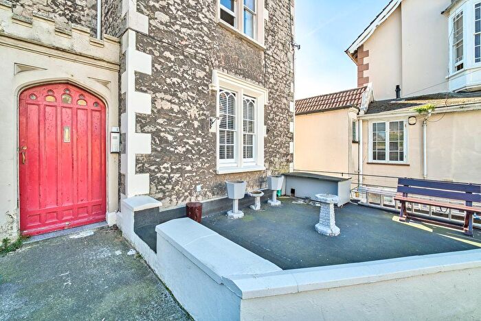 2 Bedroom Flat For Sale In Upper Church Road, Weston-Super-Mare, BS23