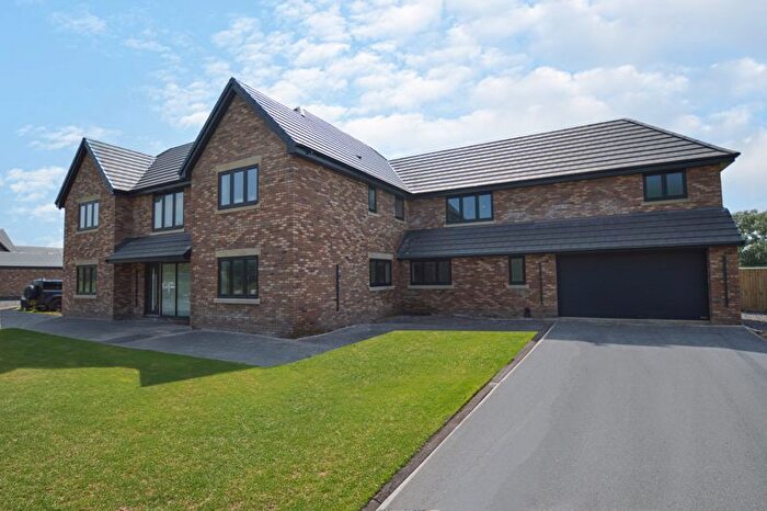 4 Bedroom Detached House For Sale In Elmbank Drive, Hall Lane, Longton, PR4