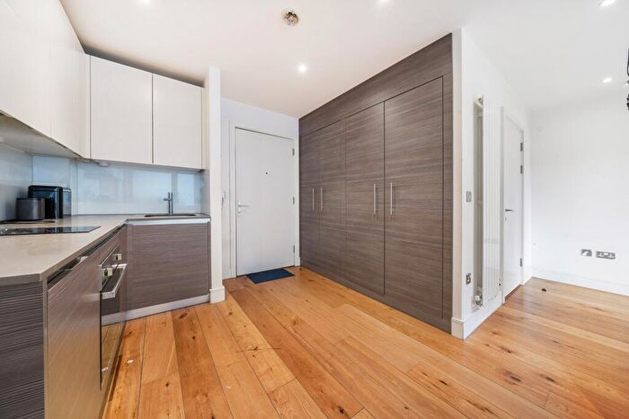 1 Bedroom Flat To Rent In Molesworth Street London, SE13